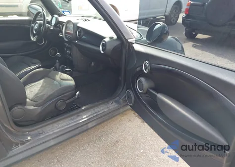 2013 Mini Hardtop Cooper S z USA, uszkodzony, nr VIN WMWSV3C50DT396001